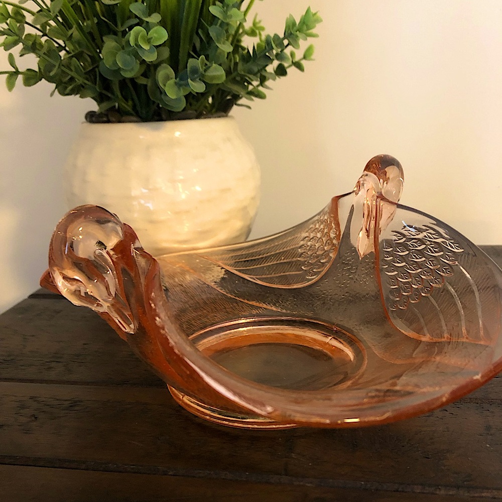 Beautiful Pink Depression Glass Double Swan Head Dish